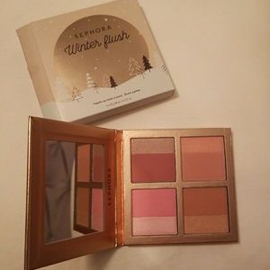 NWT Sephora Winter Flush 8 Shade Pallette